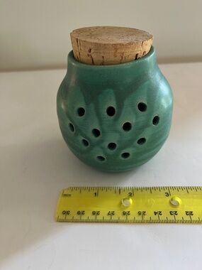 Hand-thrown Ceramic Green Garlic Keeper with Cork Lid - Kitchen Food Storage